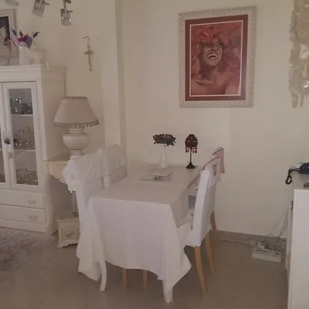 Terrazas Del Duque Apartment *
